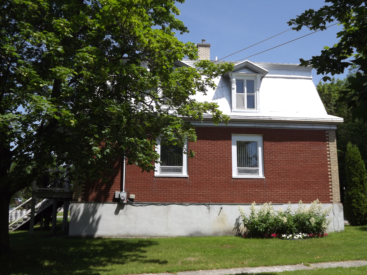 Presbyt&egrave;re de Saint-Anaclet-de-Lessard